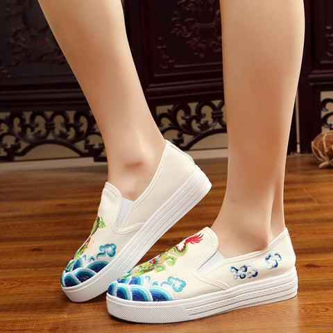 Dragon And Wave Embroidery Shoes