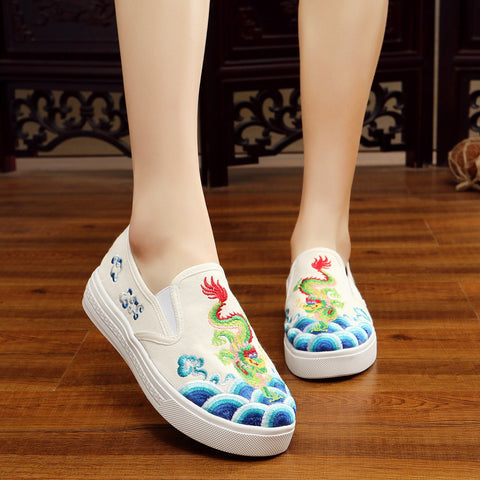 Dragon And Wave Embroidery Shoes